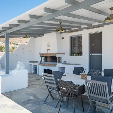 Villa Fotis Ano Syros