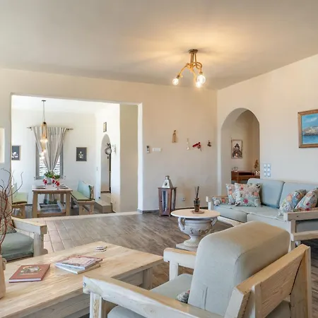 Fotis * Ano Syros